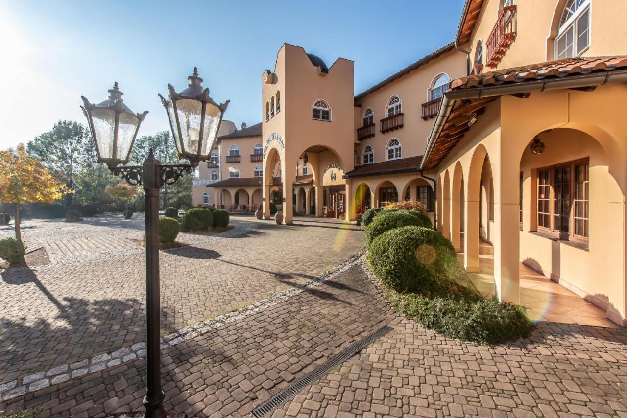 Hotel Spanischer Hof Groeditz Exterior photo